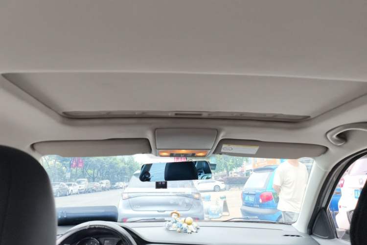 Used Volkswagen Lavida 2017 1.6L Manual Comfort Edition Headliner