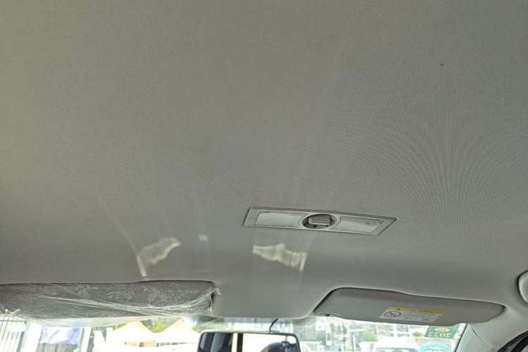 Used Volkswagen Lavida 2017 1.6L Automatic Fashion Edition Headliner