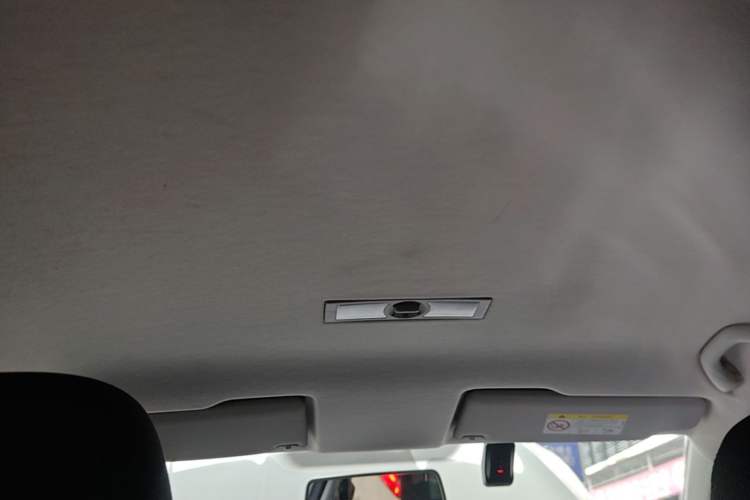 Used Volkswagen Lavida 2017 1.6L Automatic Fashion Edition Headliner