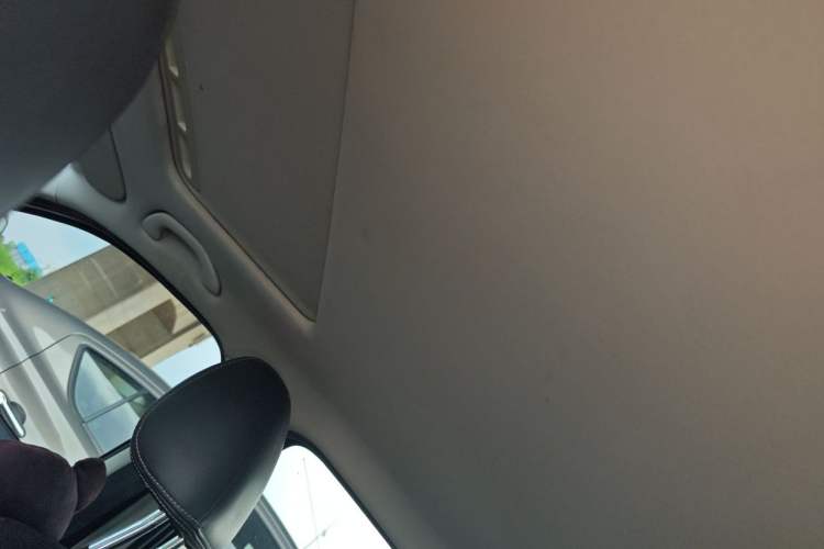 Used Volkswagen Lavida 2017 1.6L Automatic Comfort Edition Headliner