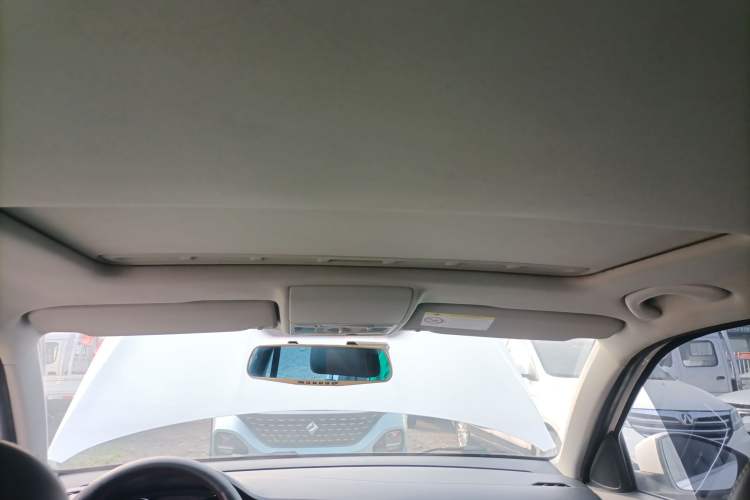 Used Volkswagen Lavida 2017 1.6L Automatic Comfort Edition Headliner