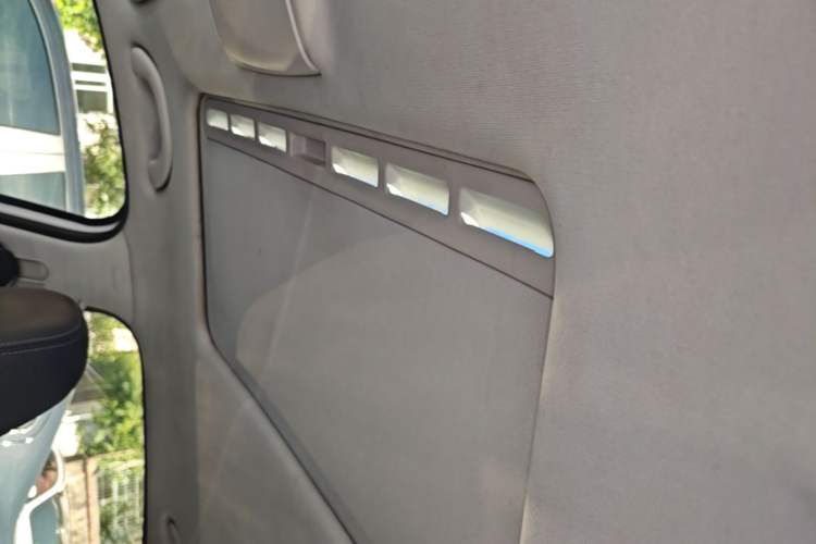 Used Volkswagen Lavida 2017 1.6L Automatic Comfort Edition Headliner