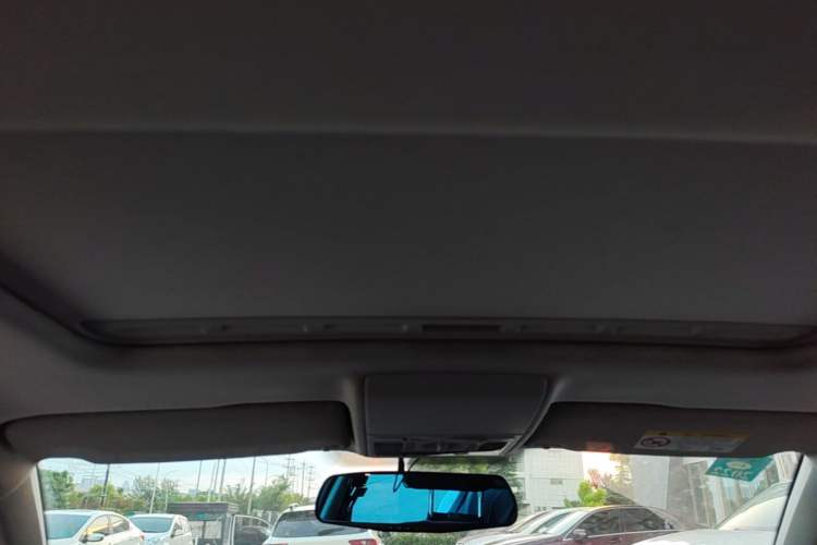 Used Volkswagen Lavida 2017 1.6L Automatic Comfort Edition Headliner