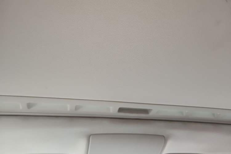 Used Volkswagen Lavida 2017 1.6L Manual Comfort Edition Headliner