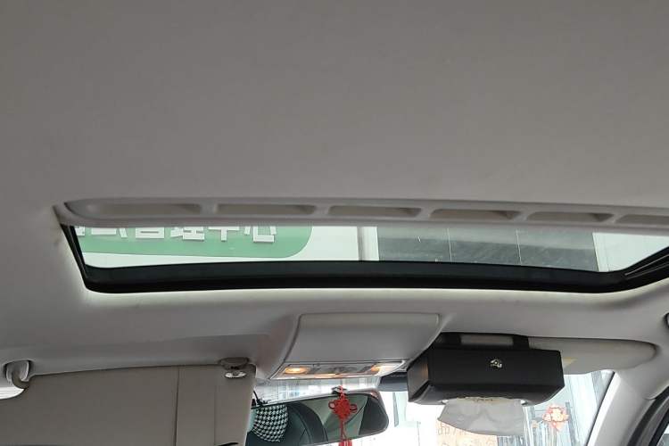 Used Volkswagen Lavida 2017 1.6L Automatic Comfort Edition Headliner