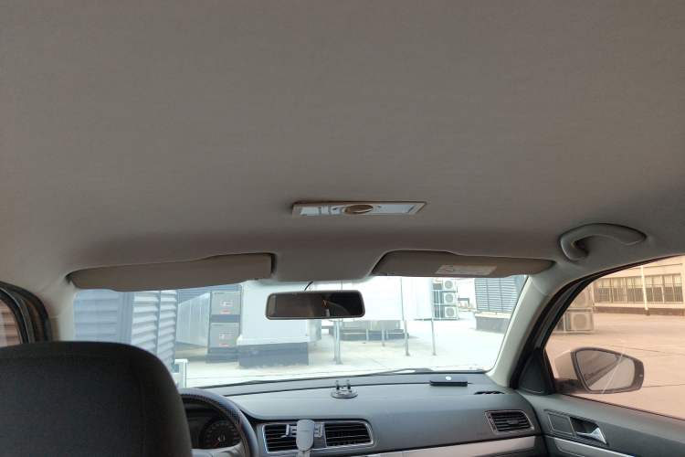 Used Volkswagen Lavida 2017 1.6L Automatic Fashion Edition Headliner