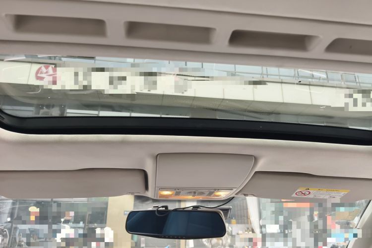 Used Volkswagen Lavida 2017 1.6L Automatic Comfort Edition Headliner