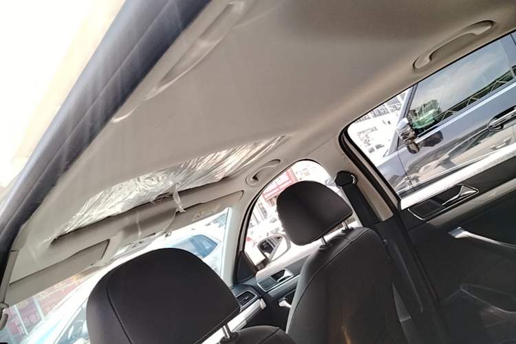 Used Volkswagen Lavida 2017 1.6L Automatic Comfort Edition Headliner