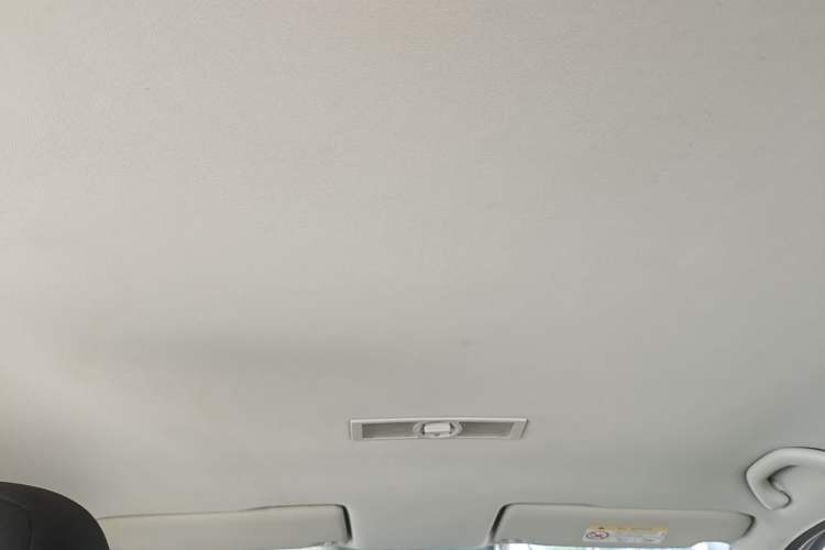 Used Volkswagen Lavida 2017 1.6L Automatic Fashion Edition Headliner