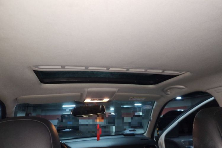 Used Volkswagen Lavida 2017 1.6L Automatic Comfort Edition Headliner