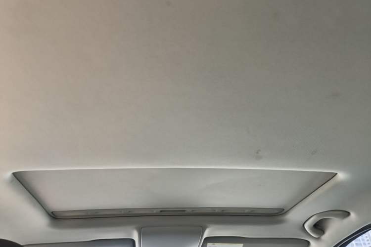 Used Volkswagen Lavida 2017 1.6L Automatic Comfort Edition Headliner