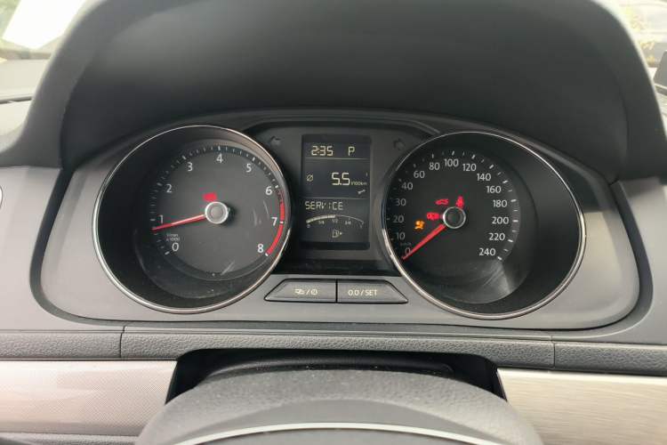 Used Volkswagen Lavida 2017 230TSI DSG Comfort Edition Instrument Cluster