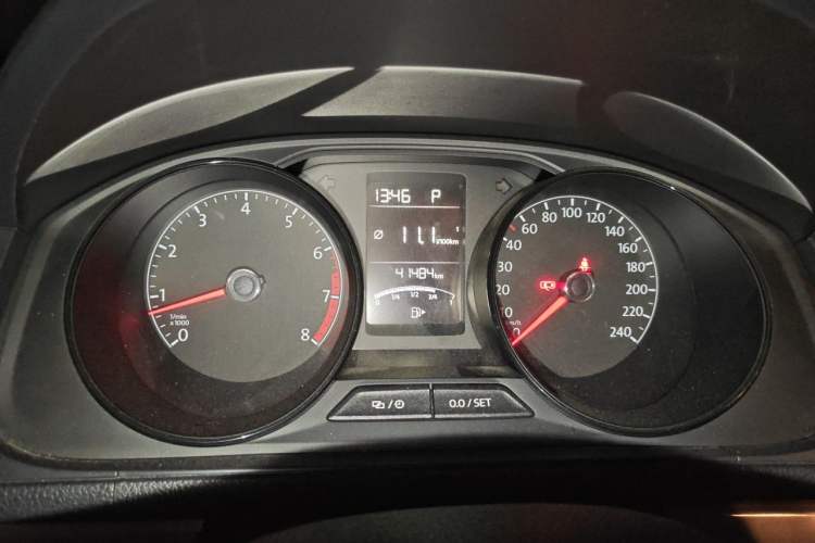 Used Volkswagen Lavida 2017 1.6L Automatic Fashion Edition Instrument Cluster