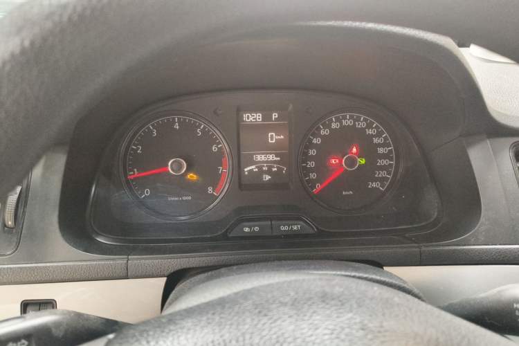 Used Volkswagen Lavida 2017 1.6L Automatic Fashion Edition Instrument Cluster