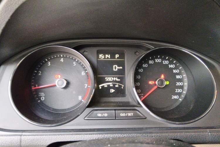 Used Volkswagen Lavida 2017 1.6L Automatic Comfort Edition Instrument Cluster