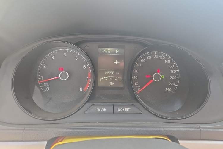 Used Volkswagen Lavida 2017 1.6L Automatic Fashion Edition Instrument Cluster