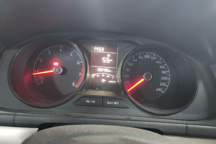 Used Volkswagen Lavida 2017 1.6L Manual Fashion Edition Instrument Cluster