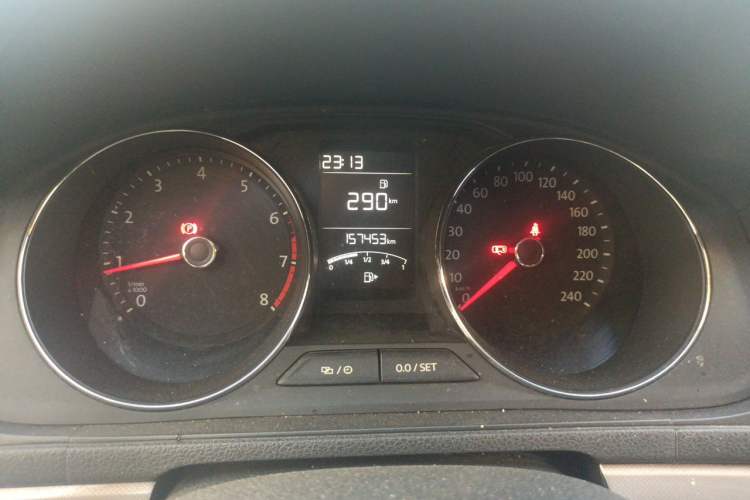 Used Volkswagen Lavida 2017 1.6L Manual Comfort Edition Instrument Cluster