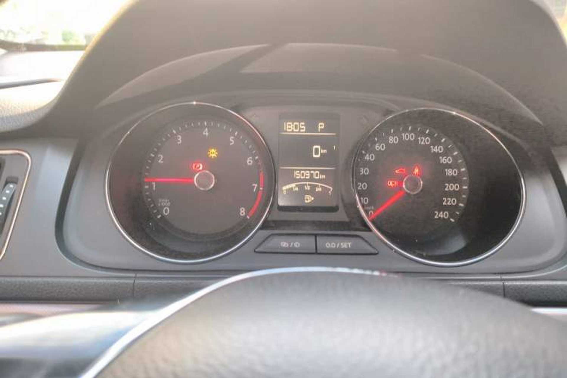 Used Volkswagen Lavida 2017 1.6L Automatic Comfort Edition Instrument Cluster