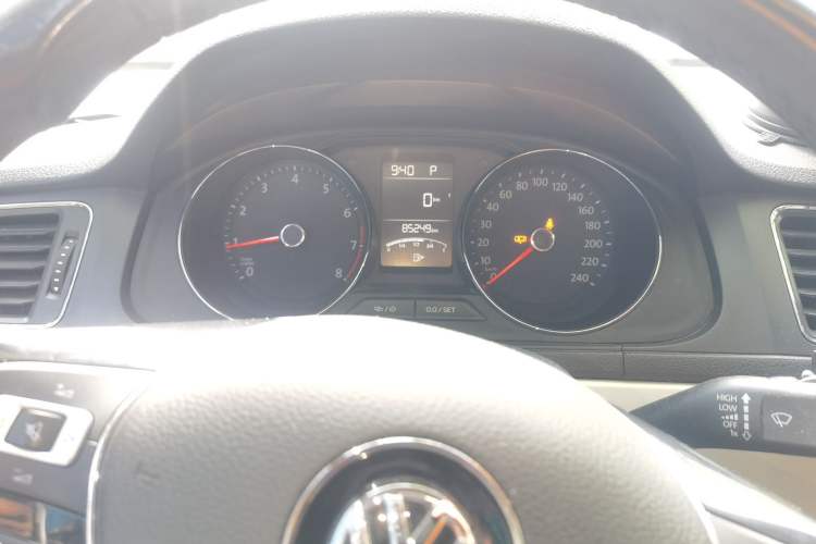 Used Volkswagen Lavida 2017 1.6L Automatic Comfort Edition Instrument Cluster