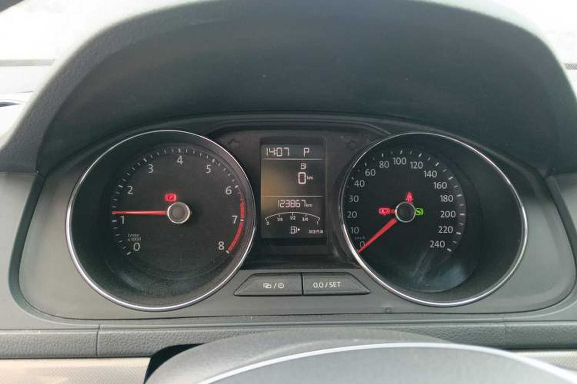 Used Volkswagen Lavida 2017 1.6L Automatic Comfort Edition Instrument Cluster