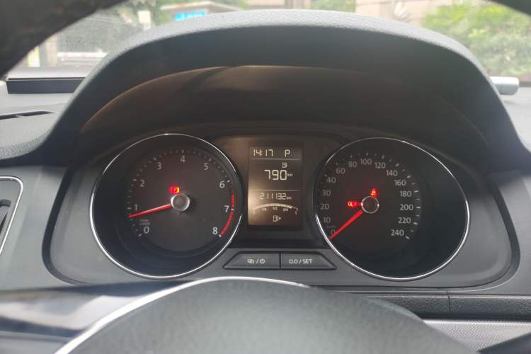 Used Volkswagen Lavida 2017 230TSI DSG Comfort Edition Instrument Cluster