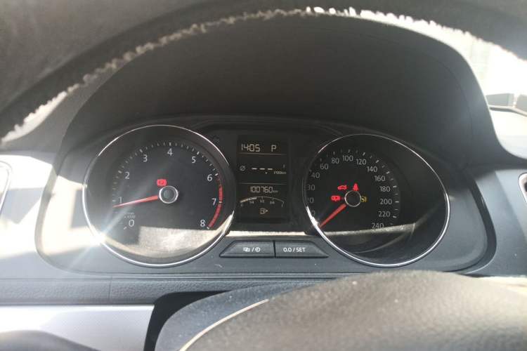 Used Volkswagen Lavida 2017 1.6L Automatic Comfort Edition Instrument Cluster