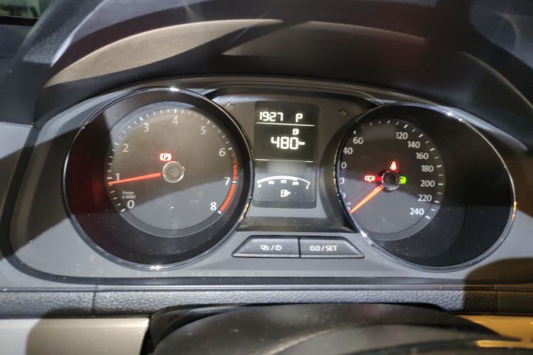 Used Volkswagen Lavida 2017 1.6L Automatic Comfort Edition Instrument Cluster