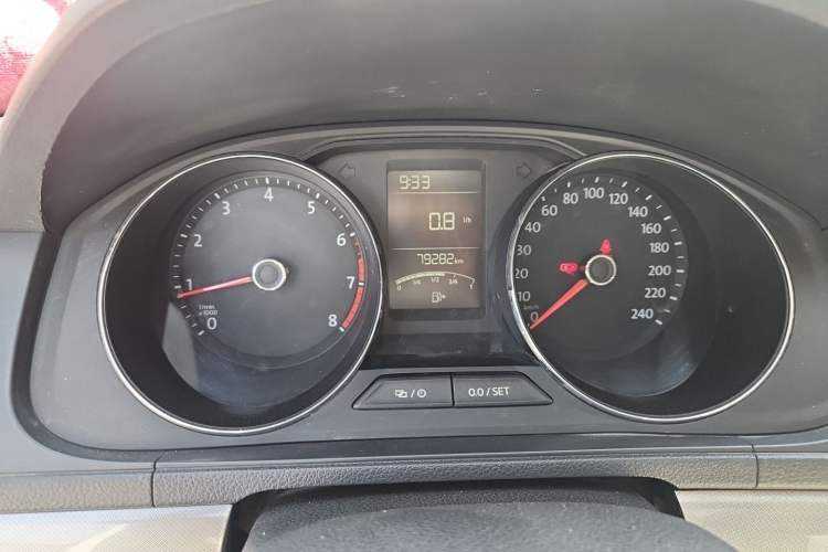 Used Volkswagen Lavida 2017 1.6L Manual Comfort Edition Instrument Cluster