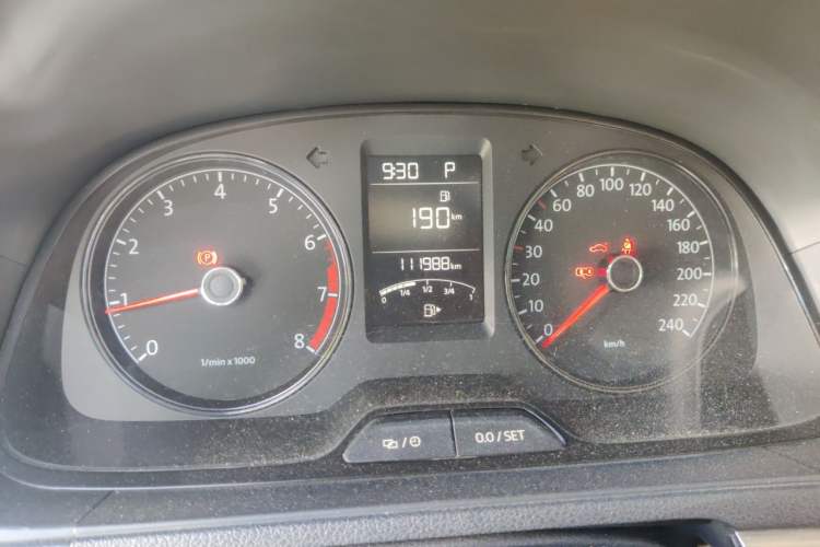 Used Volkswagen Lavida 2017 1.6L Automatic Comfort Edition Instrument Cluster