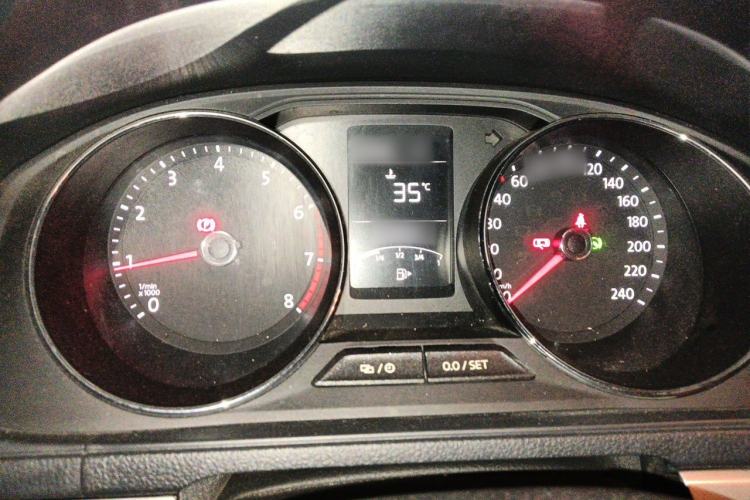 Used Volkswagen Lavida 2017 1.6L Automatic Comfort Edition Instrument Cluster