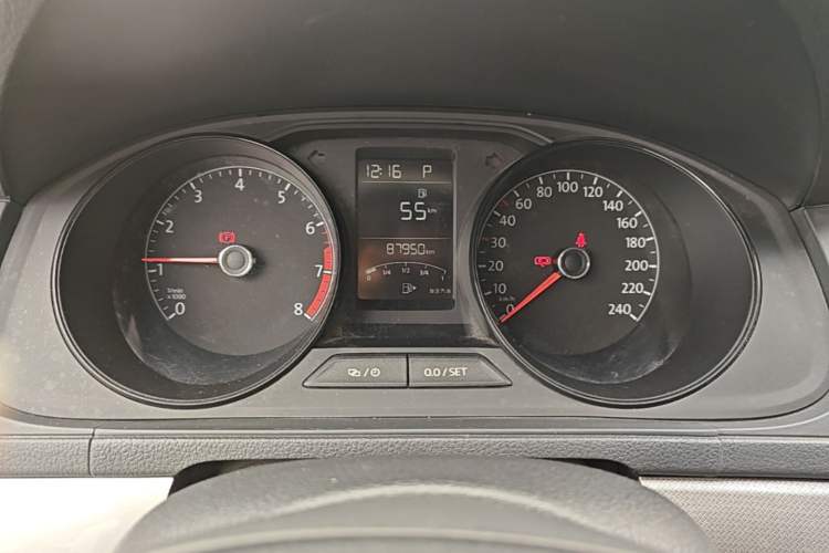 Used Volkswagen Lavida 2017 1.6L Automatic Fashion Edition Instrument Cluster