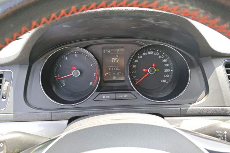 Used Volkswagen Lavida 2017 1.6L Automatic Comfort Edition Instrument Cluster
