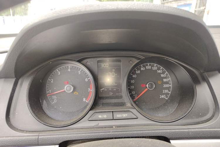 Used Volkswagen Lavida 2017 1.6L Manual Fashion Edition Instrument Cluster