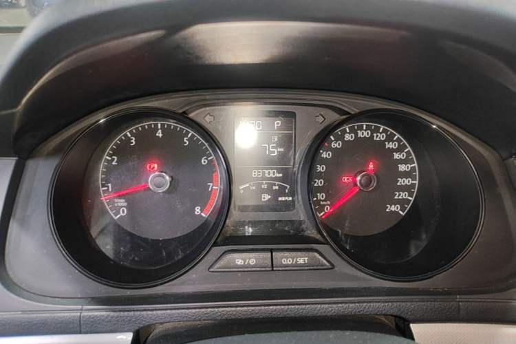 Used Volkswagen Lavida 2017 1.6L Automatic Fashion Edition Instrument Cluster