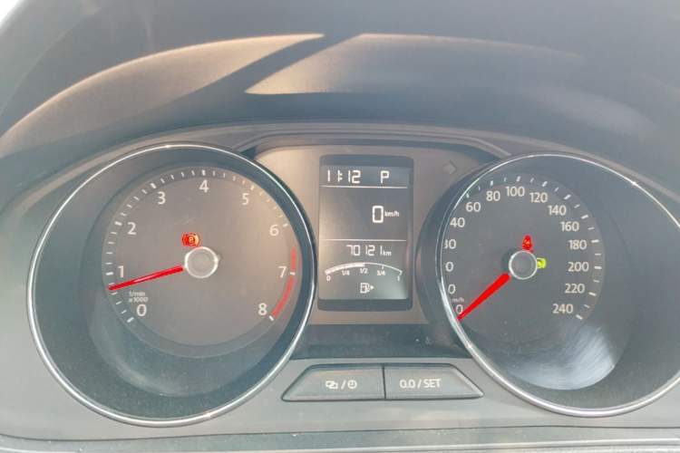 Used Volkswagen Lavida 2017 1.6L Automatic Comfort Edition Instrument Cluster
