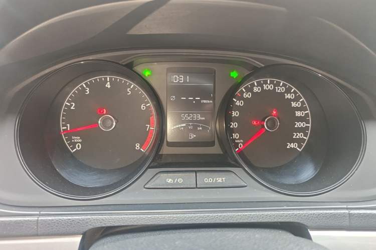 Used Volkswagen Lavida 2017 1.6L Manual Fashion Edition Instrument Cluster