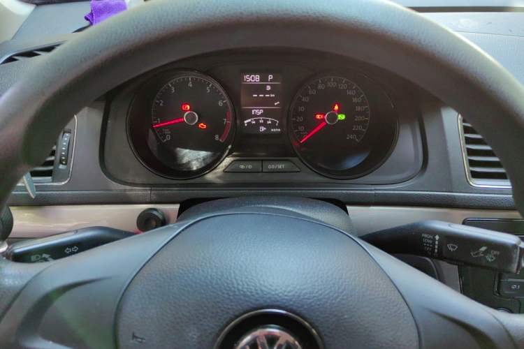 Used Volkswagen Lavida 2017 1.6L Manual Comfort Edition Instrument Cluster