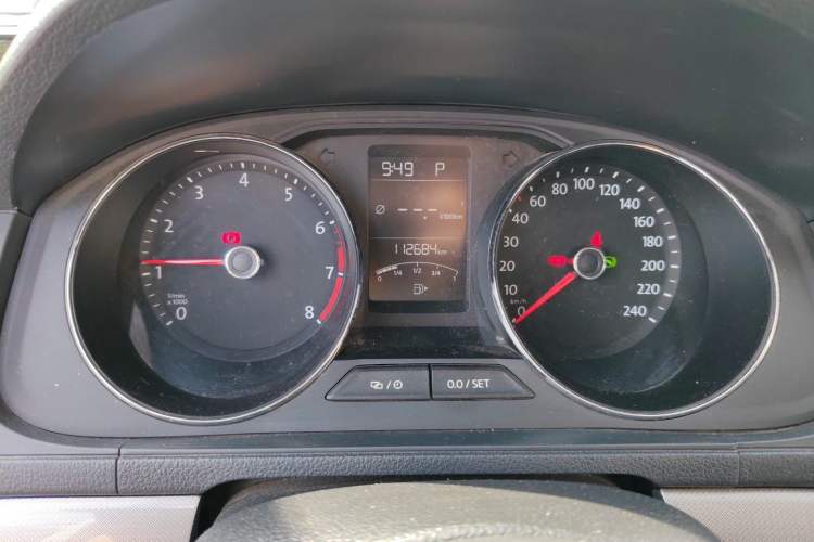 Used Volkswagen Lavida 2017 1.6L Automatic Comfort Edition Instrument Cluster