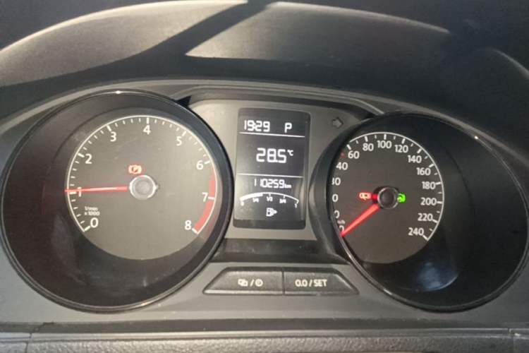 Used Volkswagen Lavida 2017 1.6L Automatic Fashion Edition Instrument Cluster
