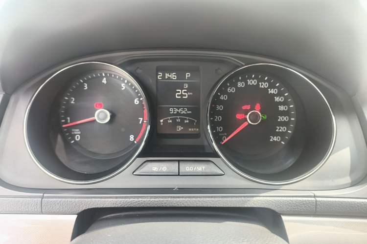 Used Volkswagen Lavida 2017 230TSI DSG Comfort Edition Instrument Cluster
