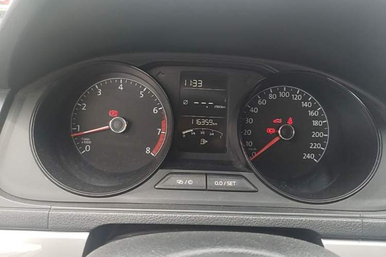 Used Volkswagen Lavida 2017 1.6L Manual Fashion Edition Instrument Cluster
