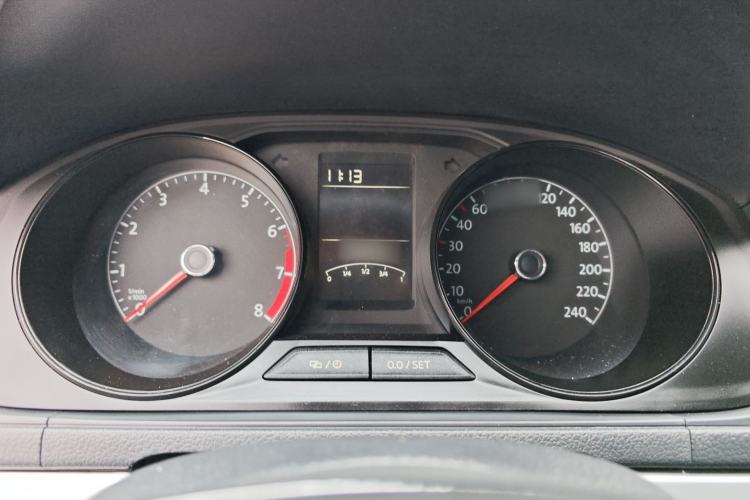 Used Volkswagen Lavida 2017 1.6L Automatic Fashion Edition Instrument Cluster