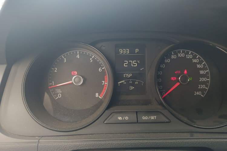 Used Volkswagen Lavida 2017 1.6L Automatic Fashion Edition Instrument Cluster
