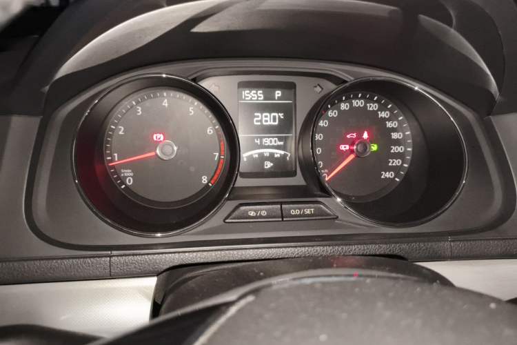 Used Volkswagen Lavida 2017 1.6L Automatic Comfort Edition Instrument Cluster