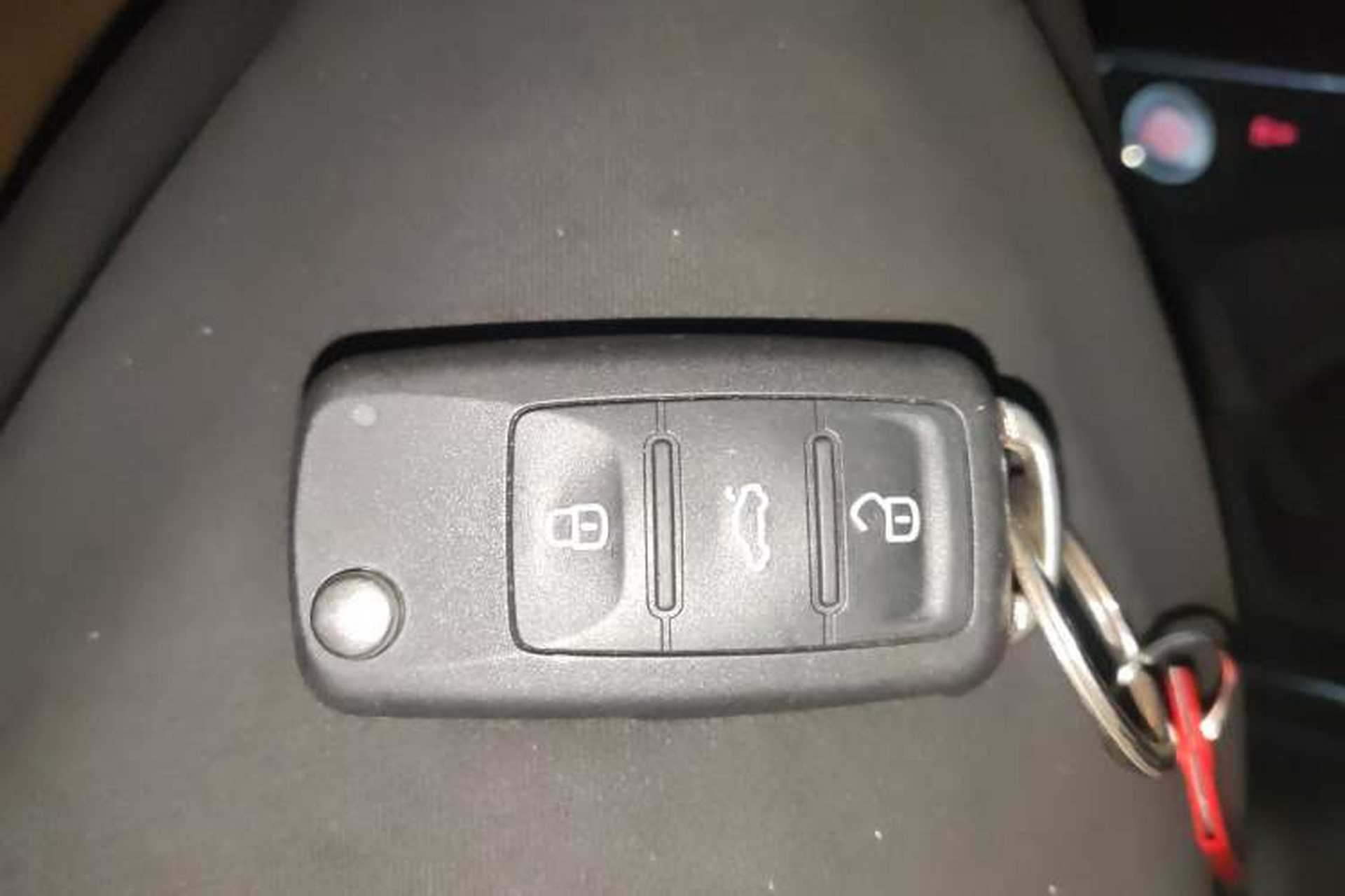 Used Volkswagen Lavida 2017 1.6L Manual Comfort Edition Interior 1