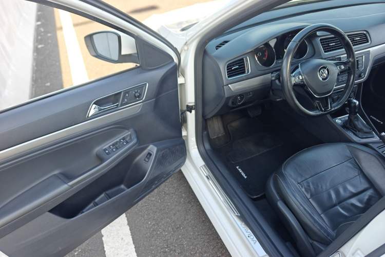 Used Volkswagen Lavida 2017 230TSI DSG Comfort Edition Interior 1