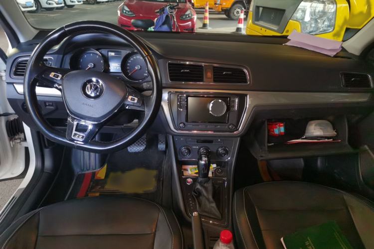 Used Volkswagen Lavida 2017 230TSI DSG Comfort Edition Interior 2
