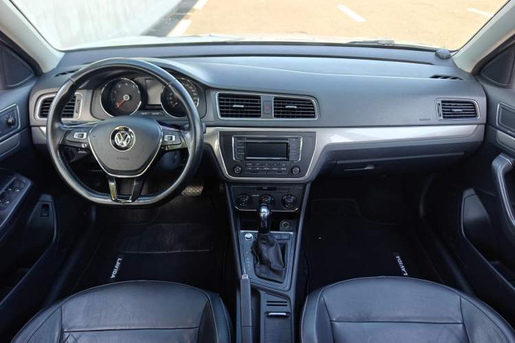 Used Volkswagen Lavida 2017 230TSI DSG Comfort Edition Interior 2