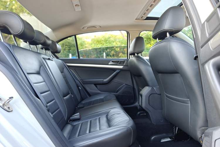 Used Volkswagen Lavida 2017 230TSI DSG Comfort Edition Interior 5